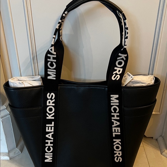 Michael Kors Maeve large open tote - Picture 4 of 7